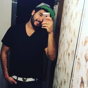 Meet your Posher, Ezra